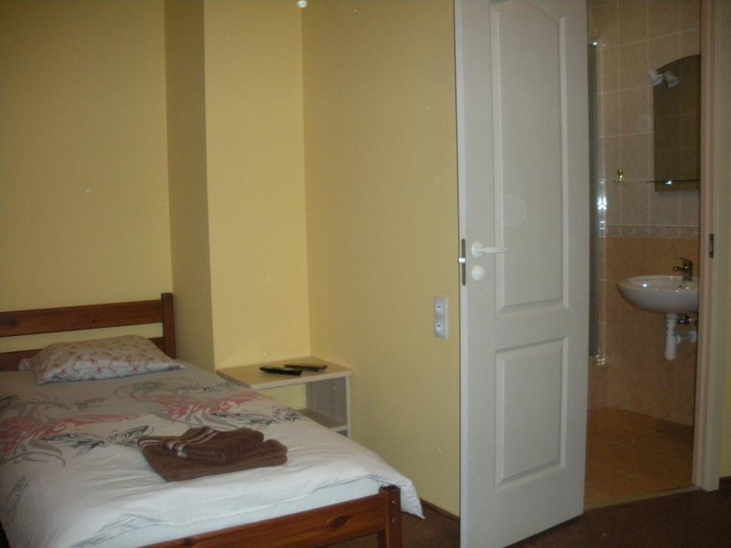 Arsenal Hotel Daugavpils Quarto foto